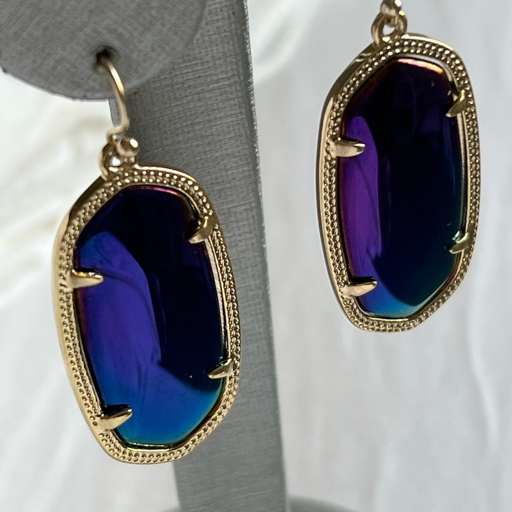 NWOT RARE & Retired Kendra Scott Elle Earrings Black Iridescent & Yellow Gold😊 - Picture 14 of 16